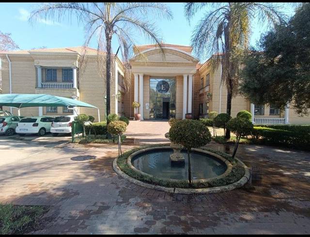 BUSINESS PROPERTY TO RENT IN BRYANSTON